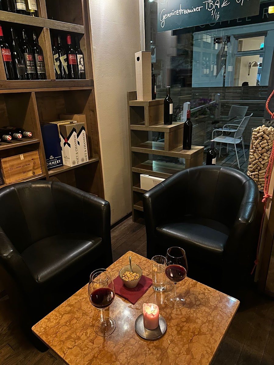 Die Vinothek Wein &amp; Bar, Vienna