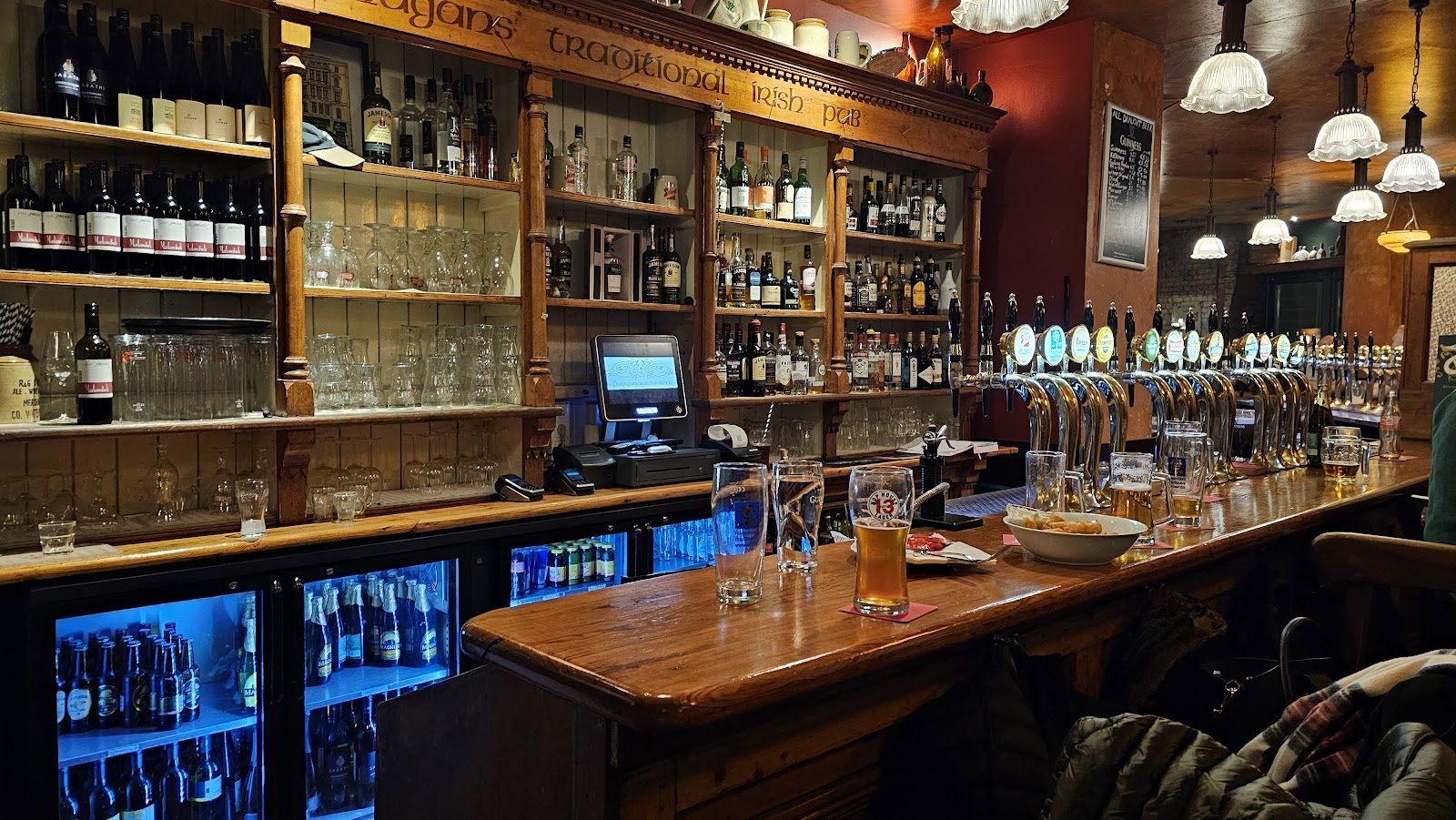 Flanagan's Irish Pub Vienna bar interior