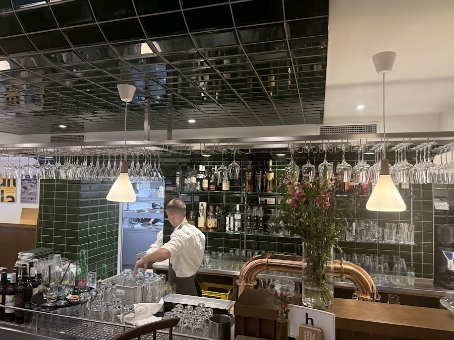 Huth Gastwirtschaft Vienna interior detail