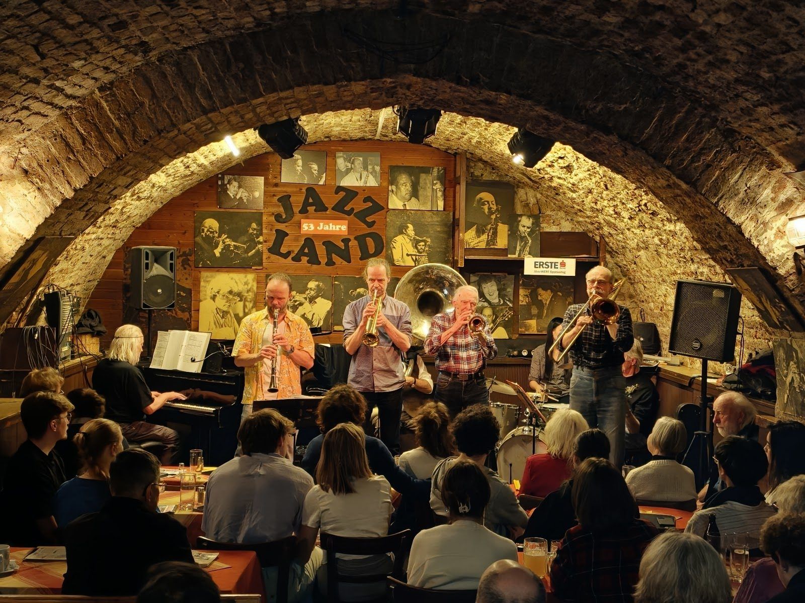 Jazzland Vienna bar interior
