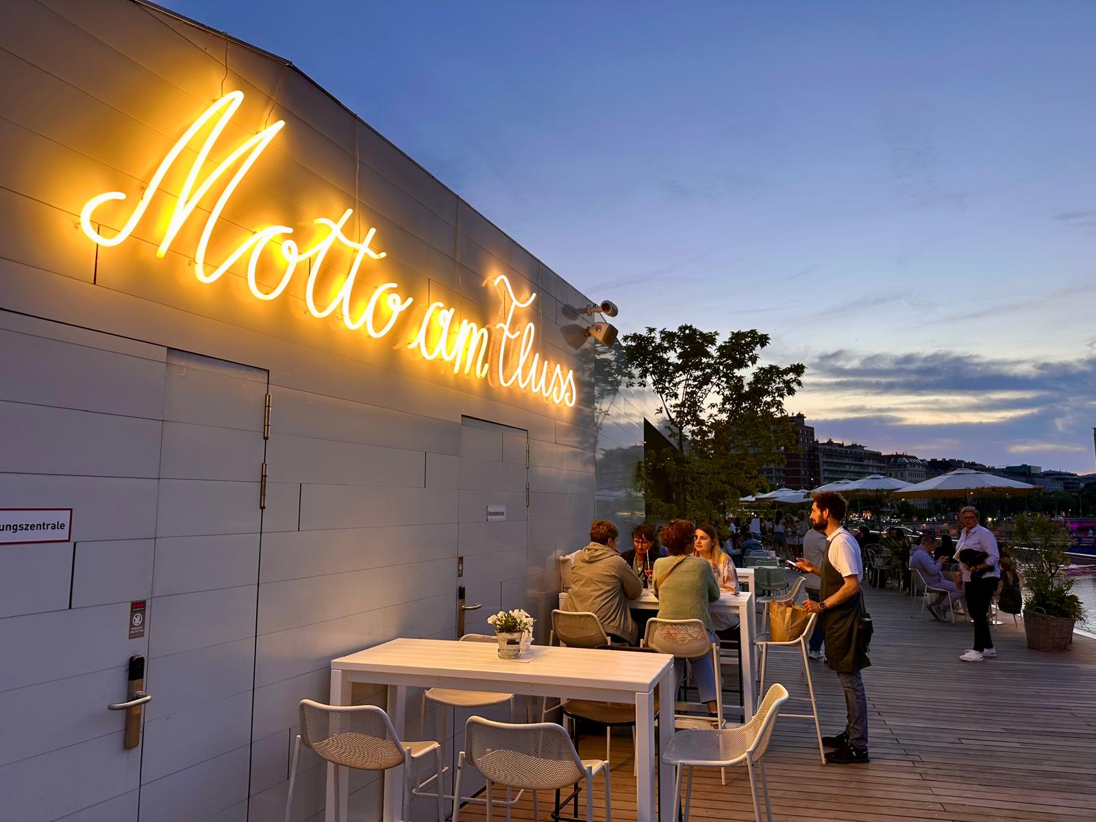 Motto am Fluss, Vienna