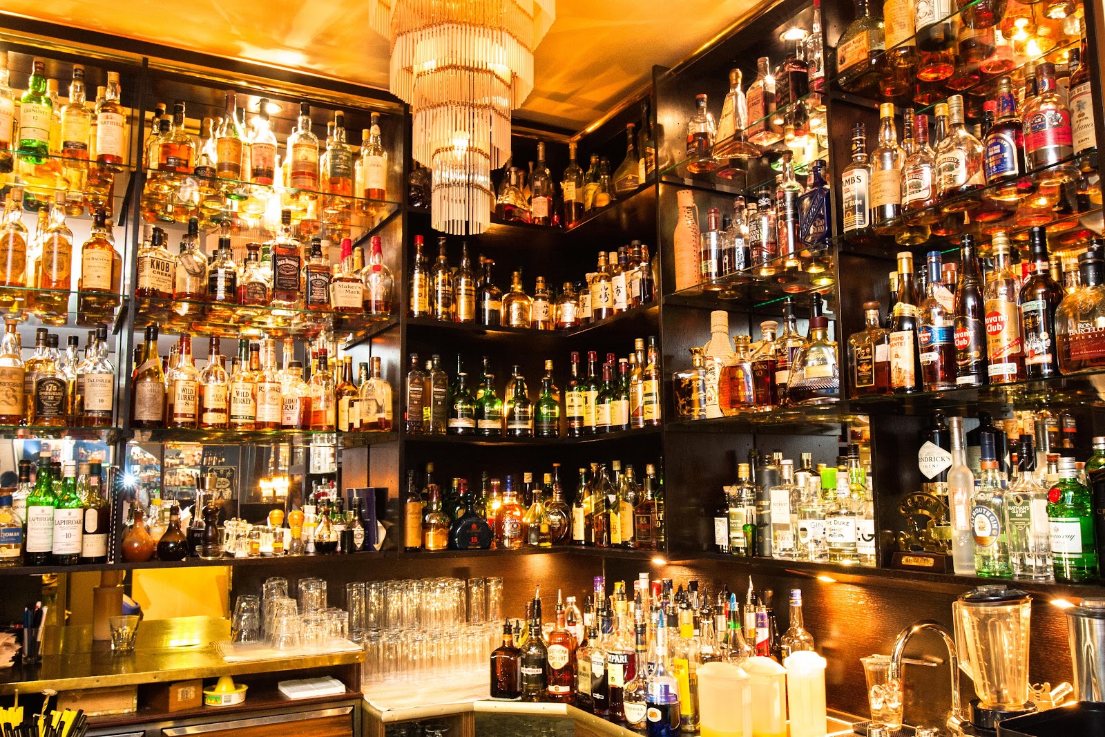 Nightfly's American Bar