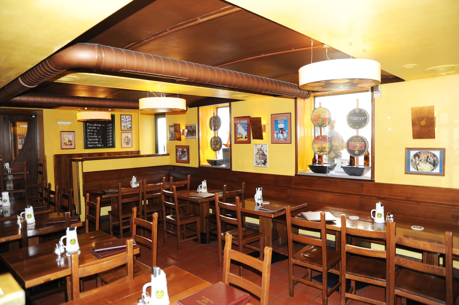 Siebenstern Brau brewpub interior, Neubau Vienna