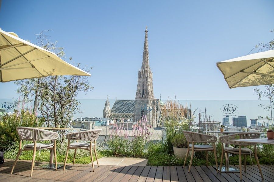 Sky Bar Steffl Innere Stadt atmosphere