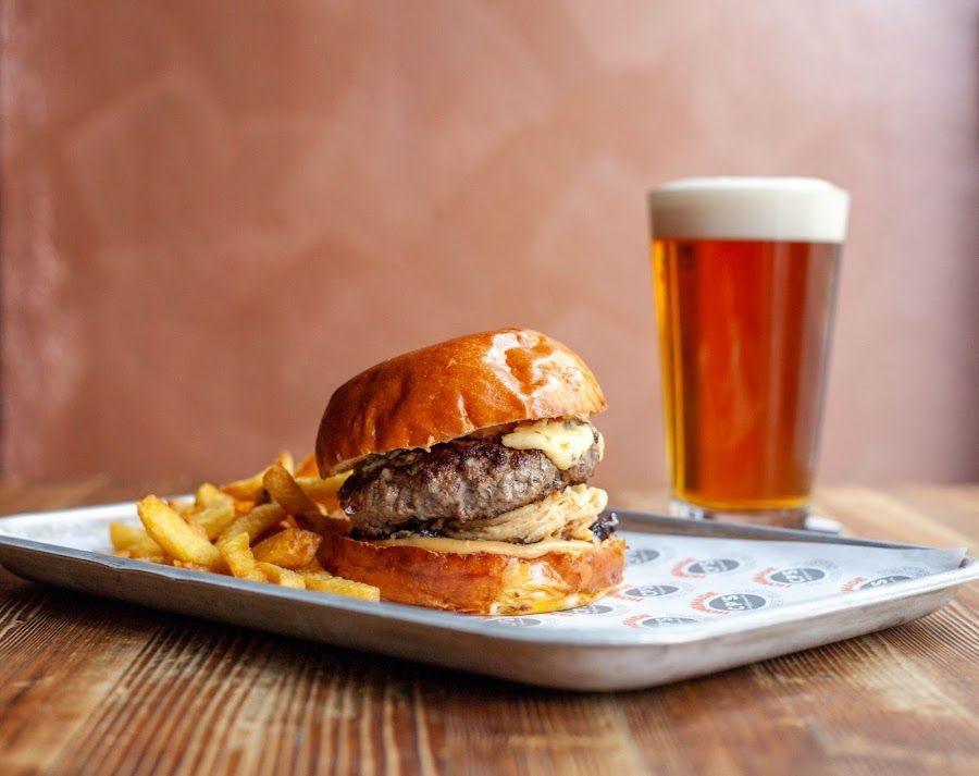 Charlie P's Pub bar service