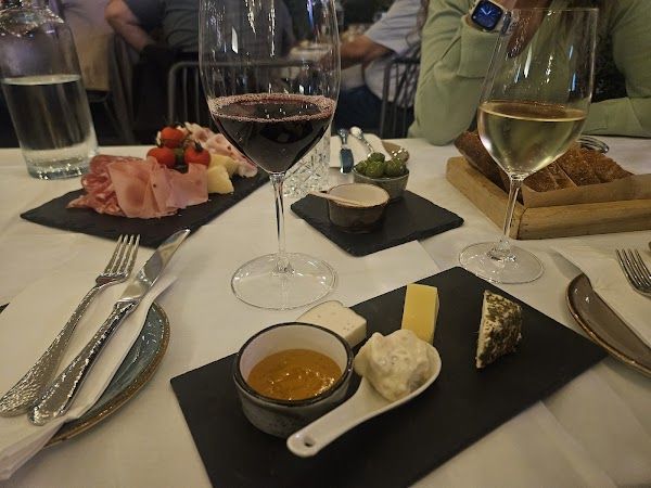 Vinothek W-Einbar Vienna