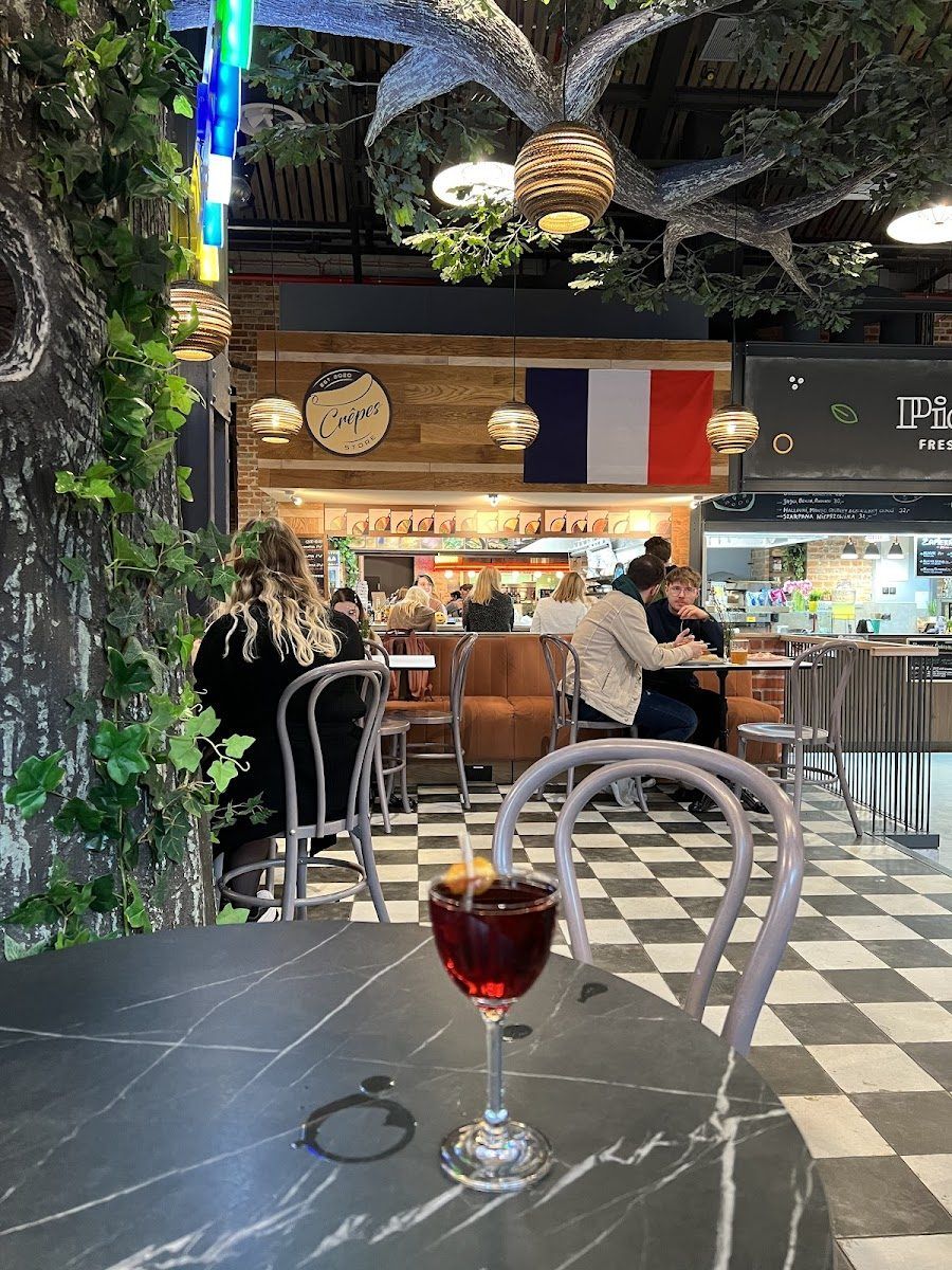 Atelier Amaro Bar bar service