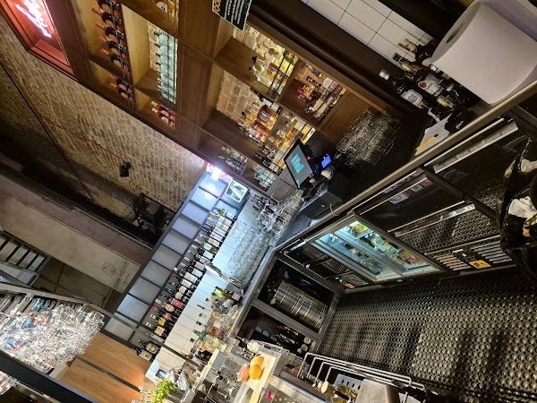 Zoni Restaurant Bar Warsaw