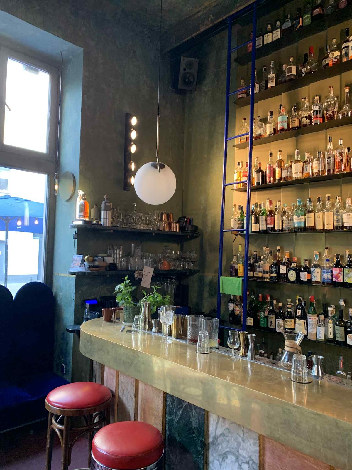 Aura Bar, Warsaw