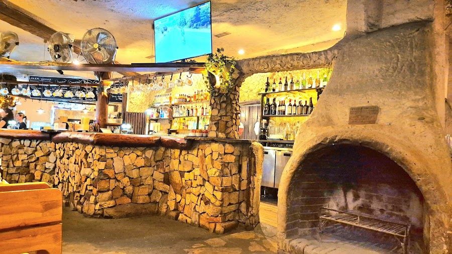 Pub Lolek Cocktail Srodmiescie atmosphere