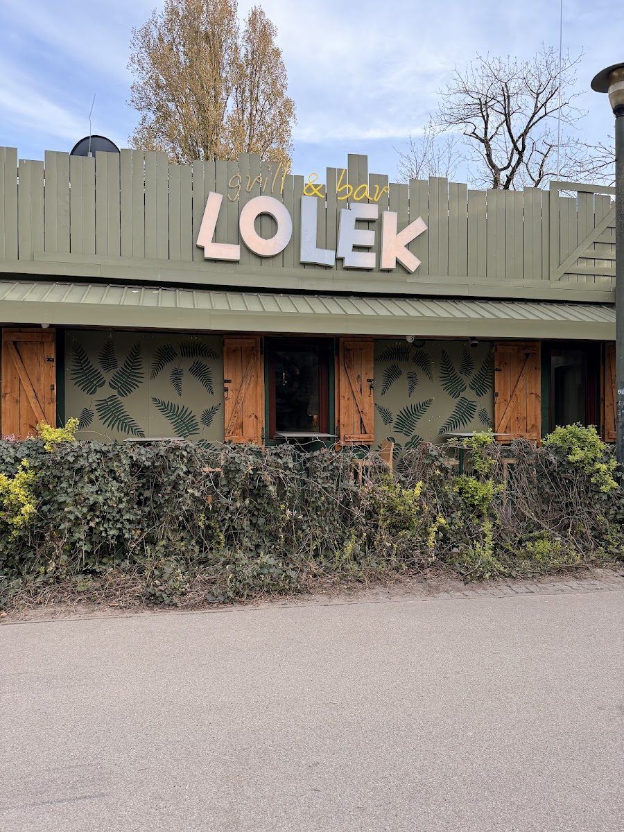 Pub Lolek Cocktail bar service