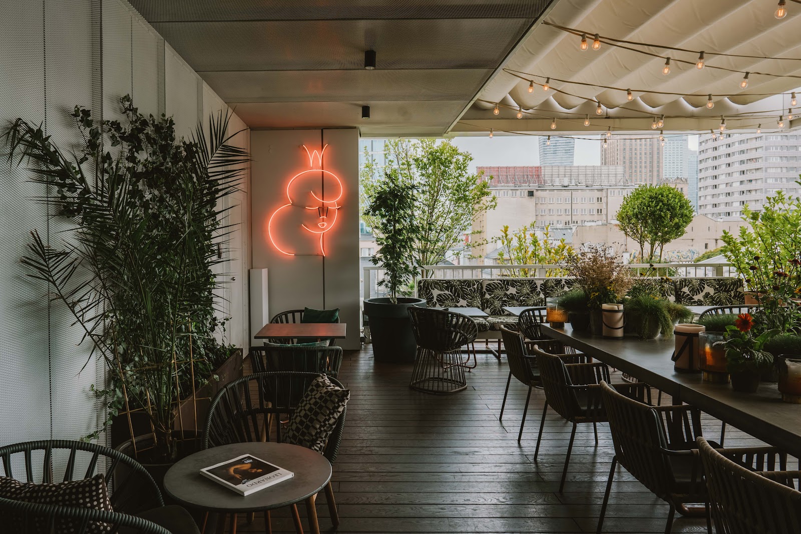 Loreta Bar, Warsaw