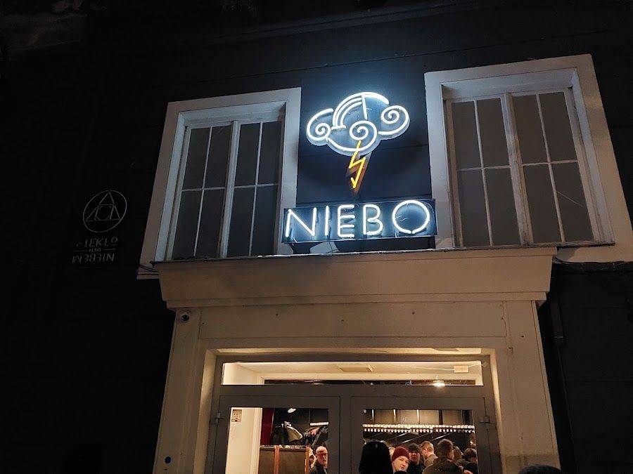 Niebo Club cocktail at the bar