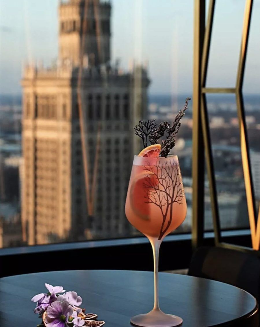 Panorama Sky Bar Srodmiescie atmosphere