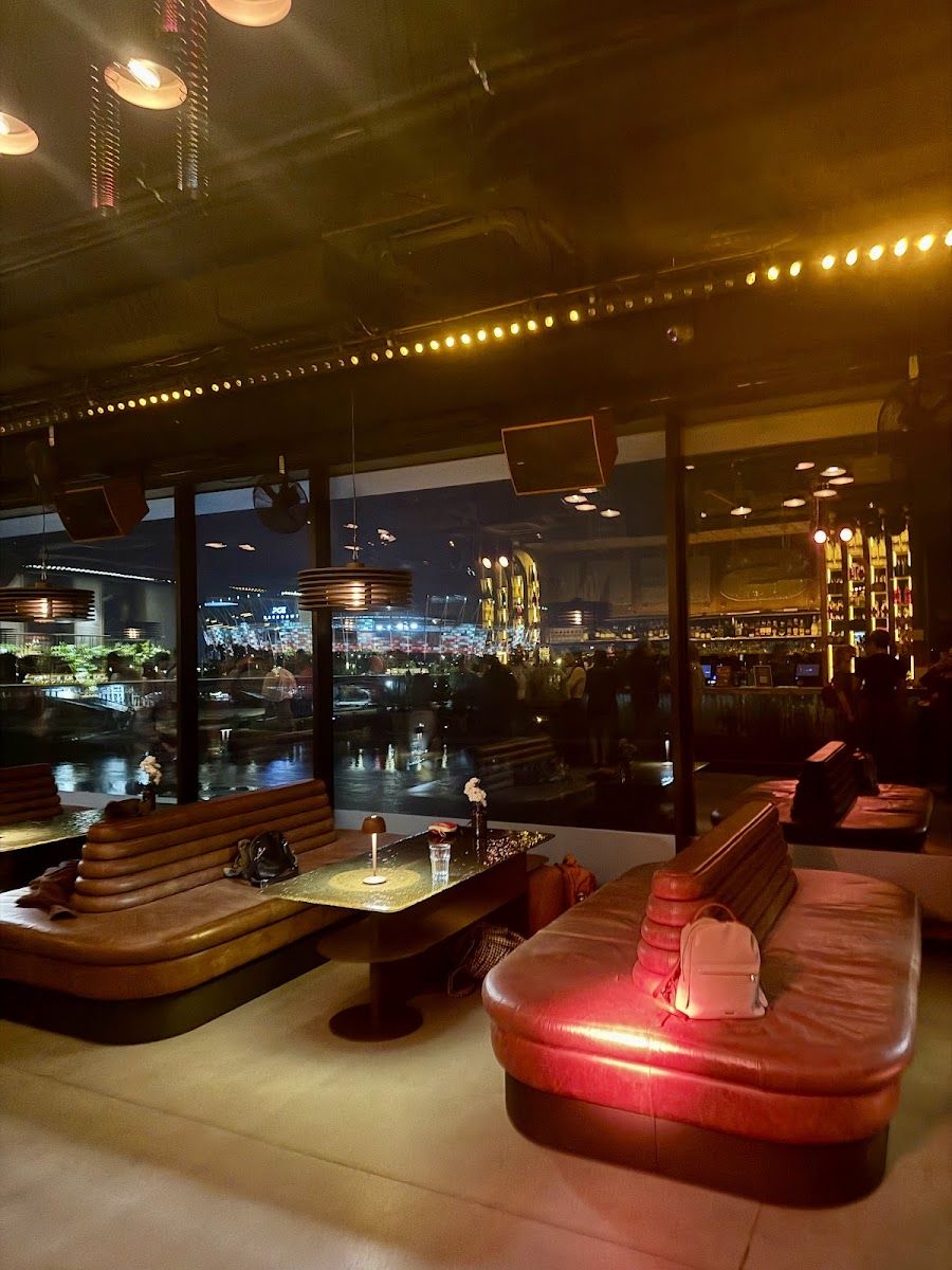 Senses Bar Warsaw interior