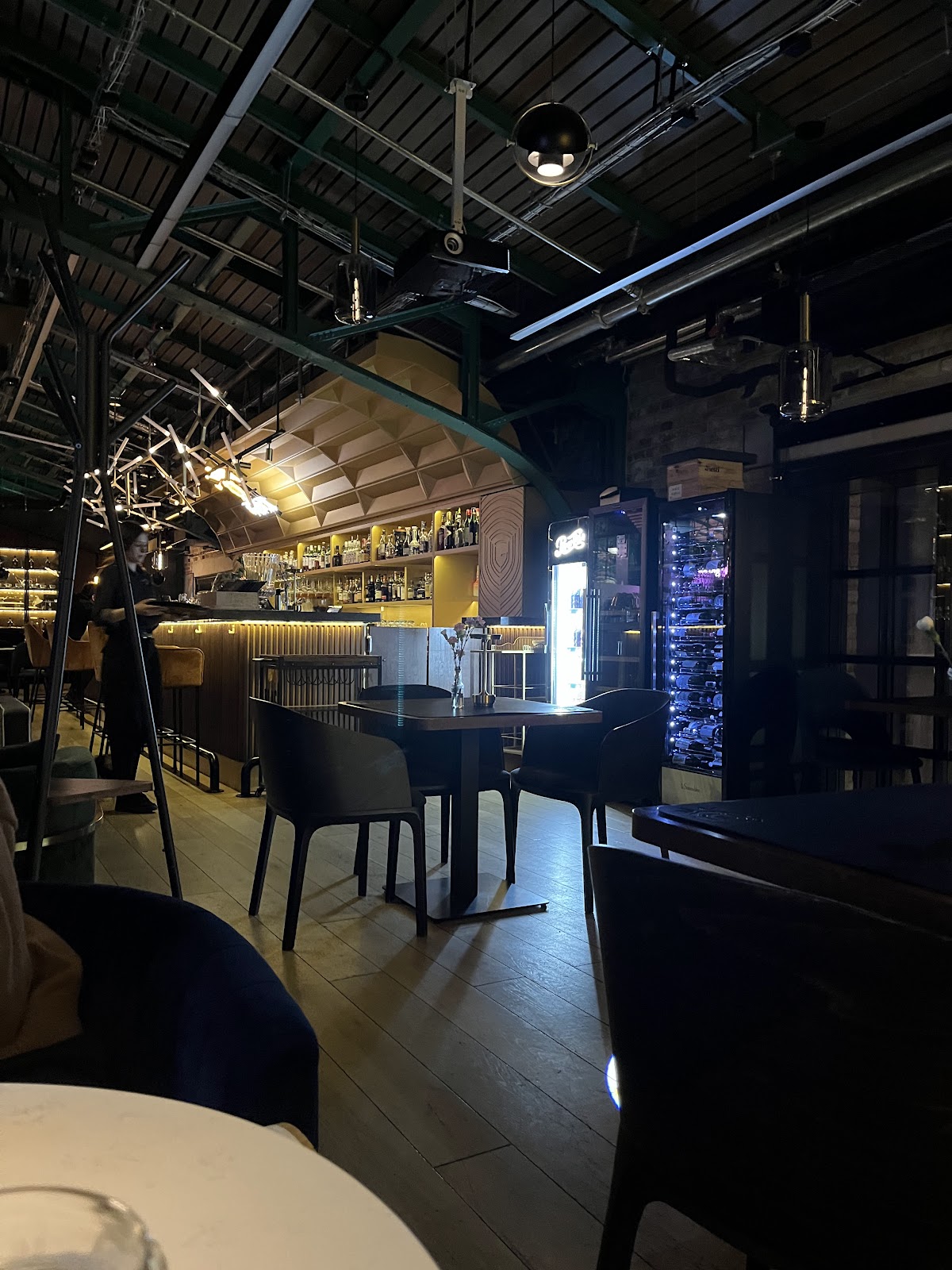 Upper Deck Wine &amp; Cocktail Bar, Warsaw