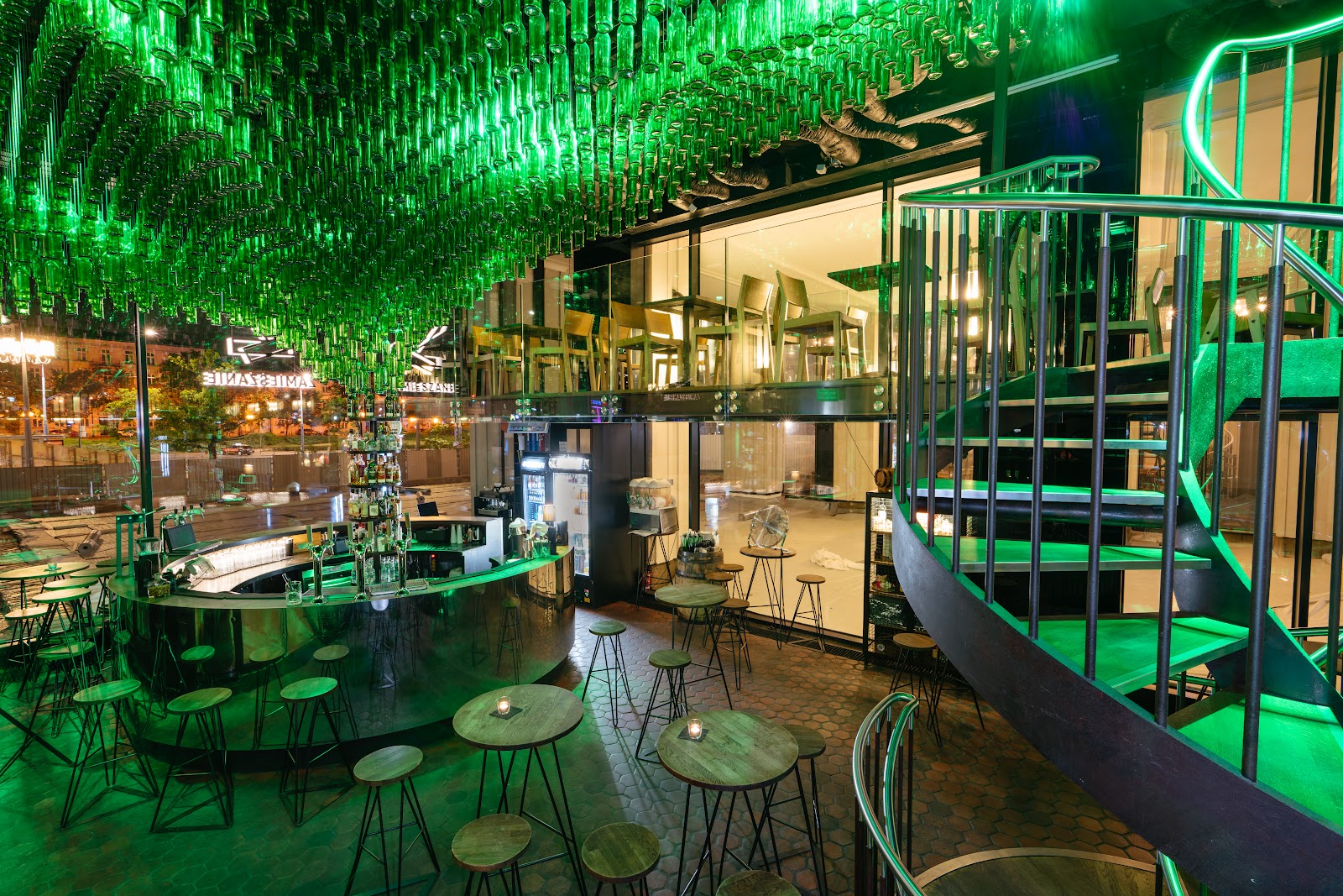 Zamieszanie, Warsaw