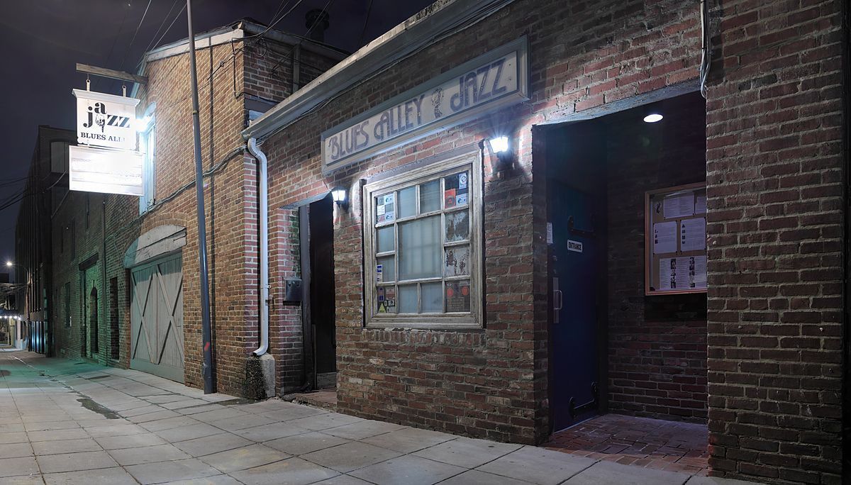 Blues Alley Washington DC bar interior