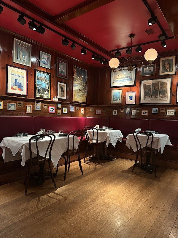 The Tabard Inn Bar Washington DC