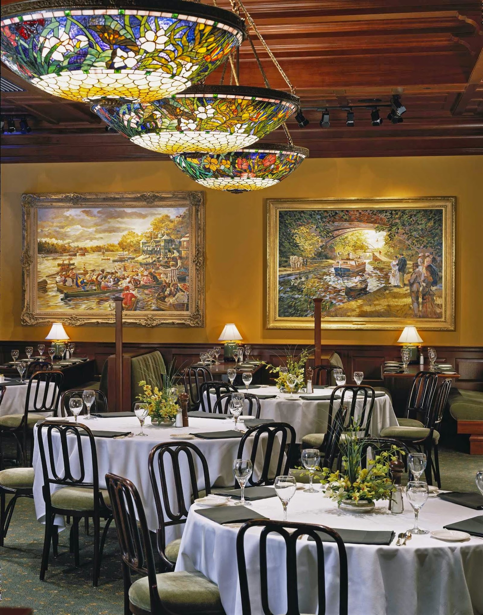Clyde's of Gallery Place Penn Quarter Washington DC