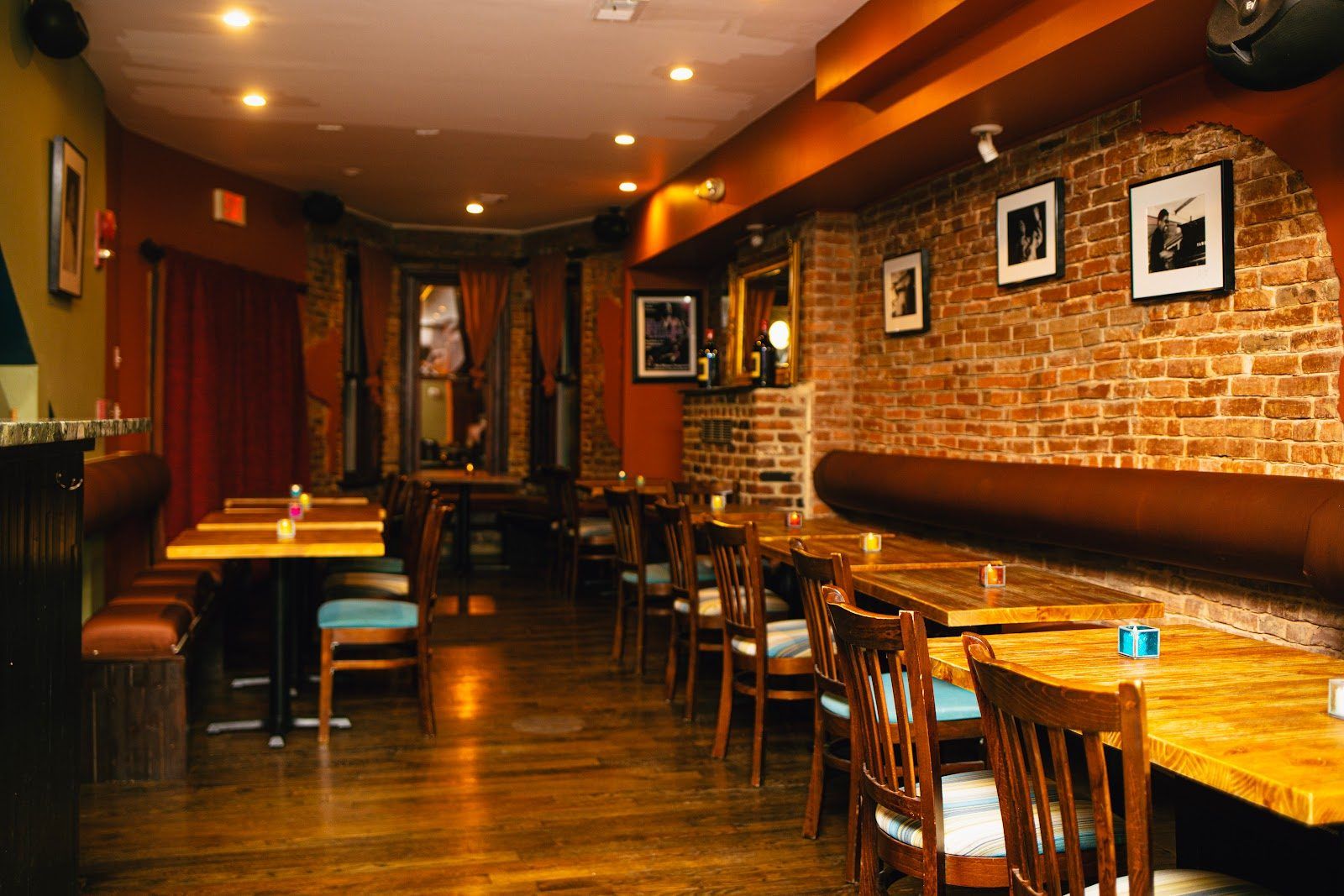JoJo Restaurant & Bar Washington DC bar interior