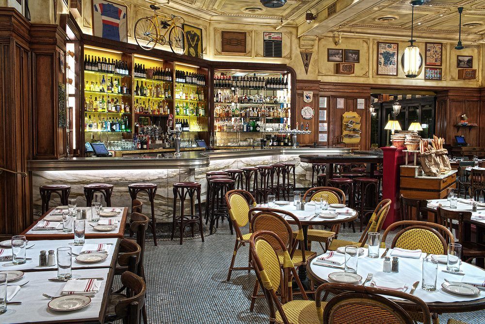Le Diplomate Bar Washington DC bar interior