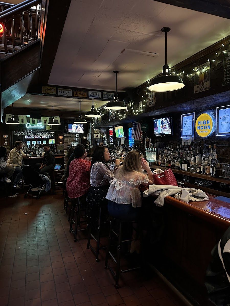 Mr Smith's of Georgetown cocktail at the bar
