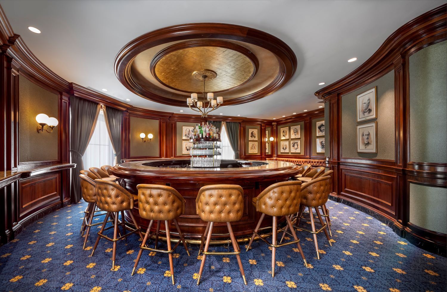 Round Robin Bar at Willard InterContinental Washington DC bar interior