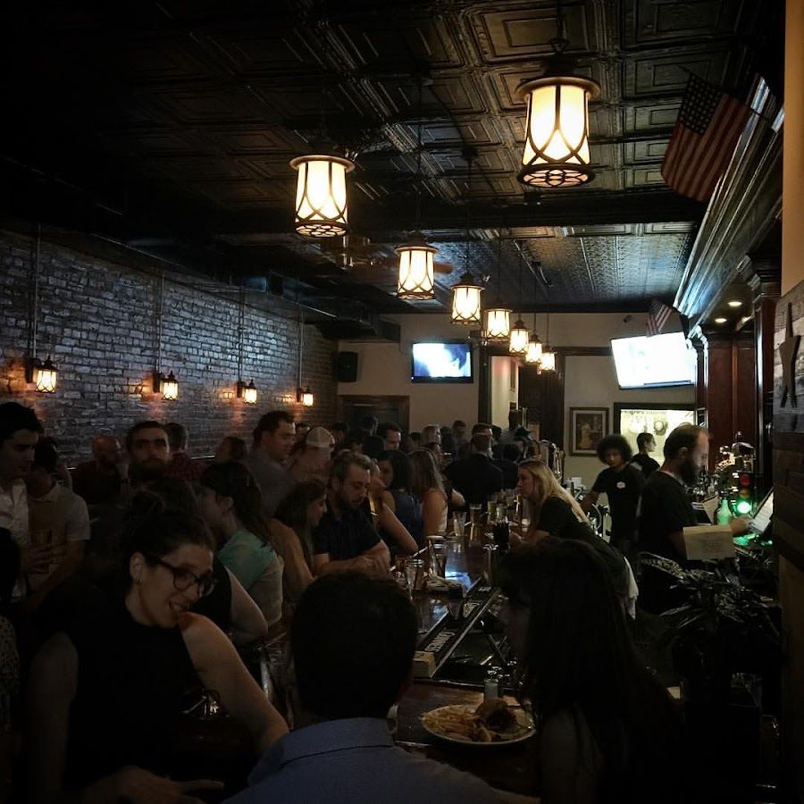 Stetson's Famous Bar & Grill cocktail at the bar