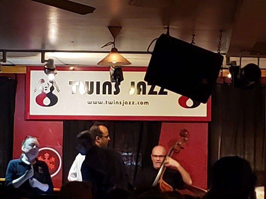 Twins Jazz U Street atmosphere