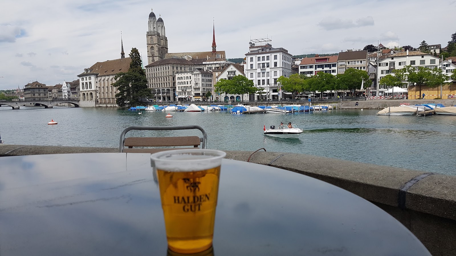 Bauschanzli, Zurich