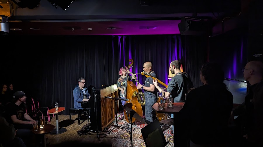 Jazz Baragge live jazz jam stage and bar, Zurich-West detail