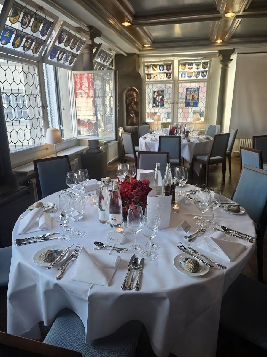 Restaurant Zunfthaus zur Waag Bar Zurich interior
