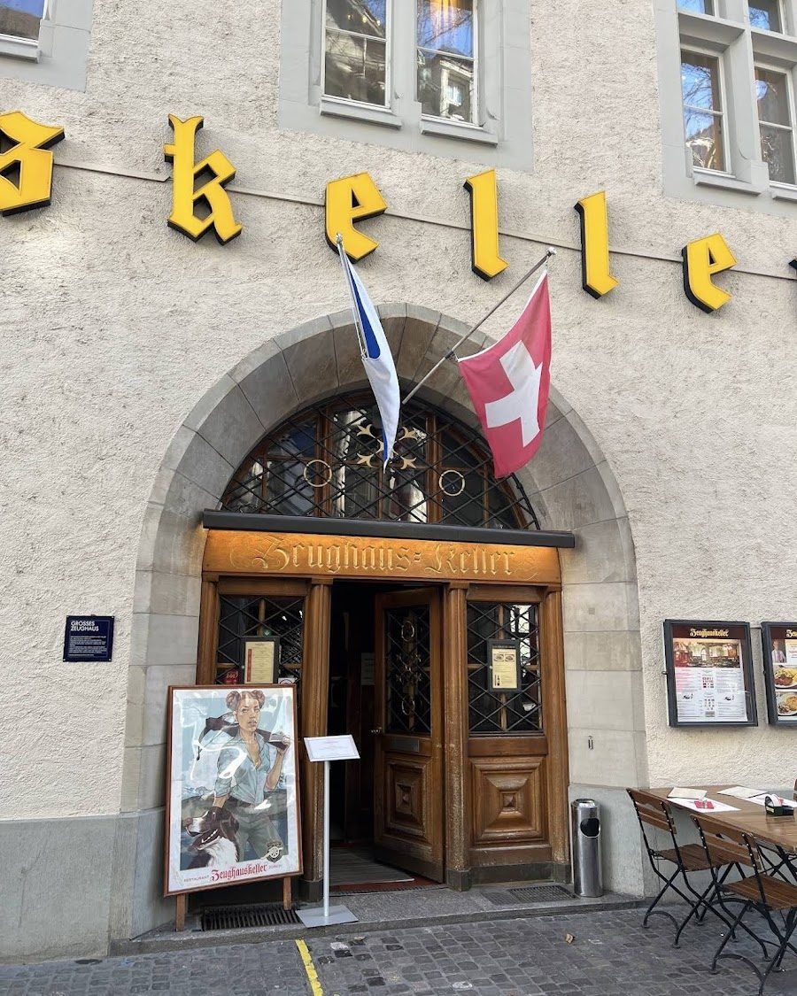 Zeughauskeller bar service