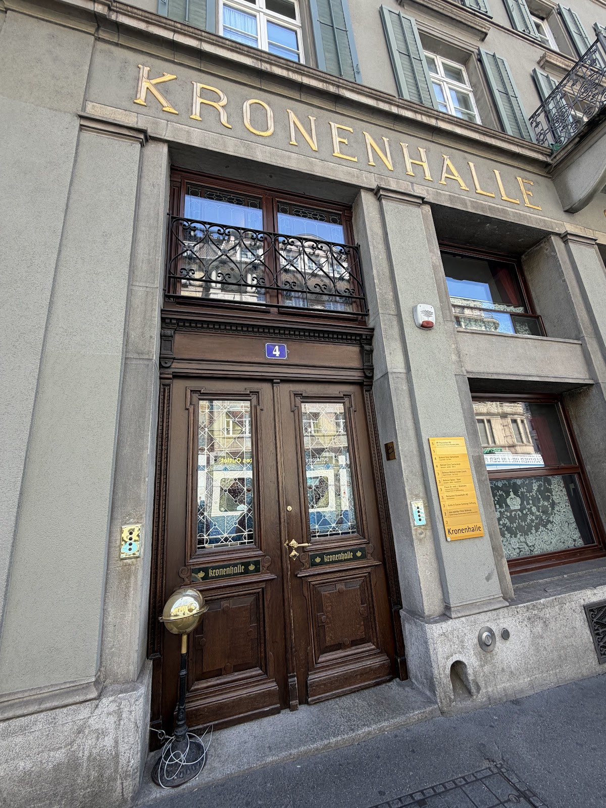Zur Kronenhalle (Neben-Eingang), Zurich
