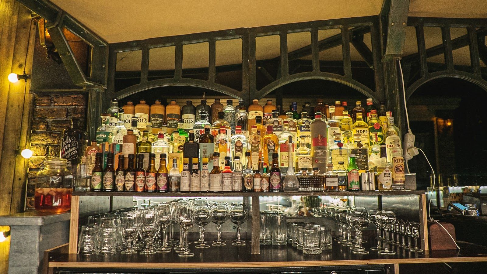 De Vergulde Gaper Amsterdam bar interior
