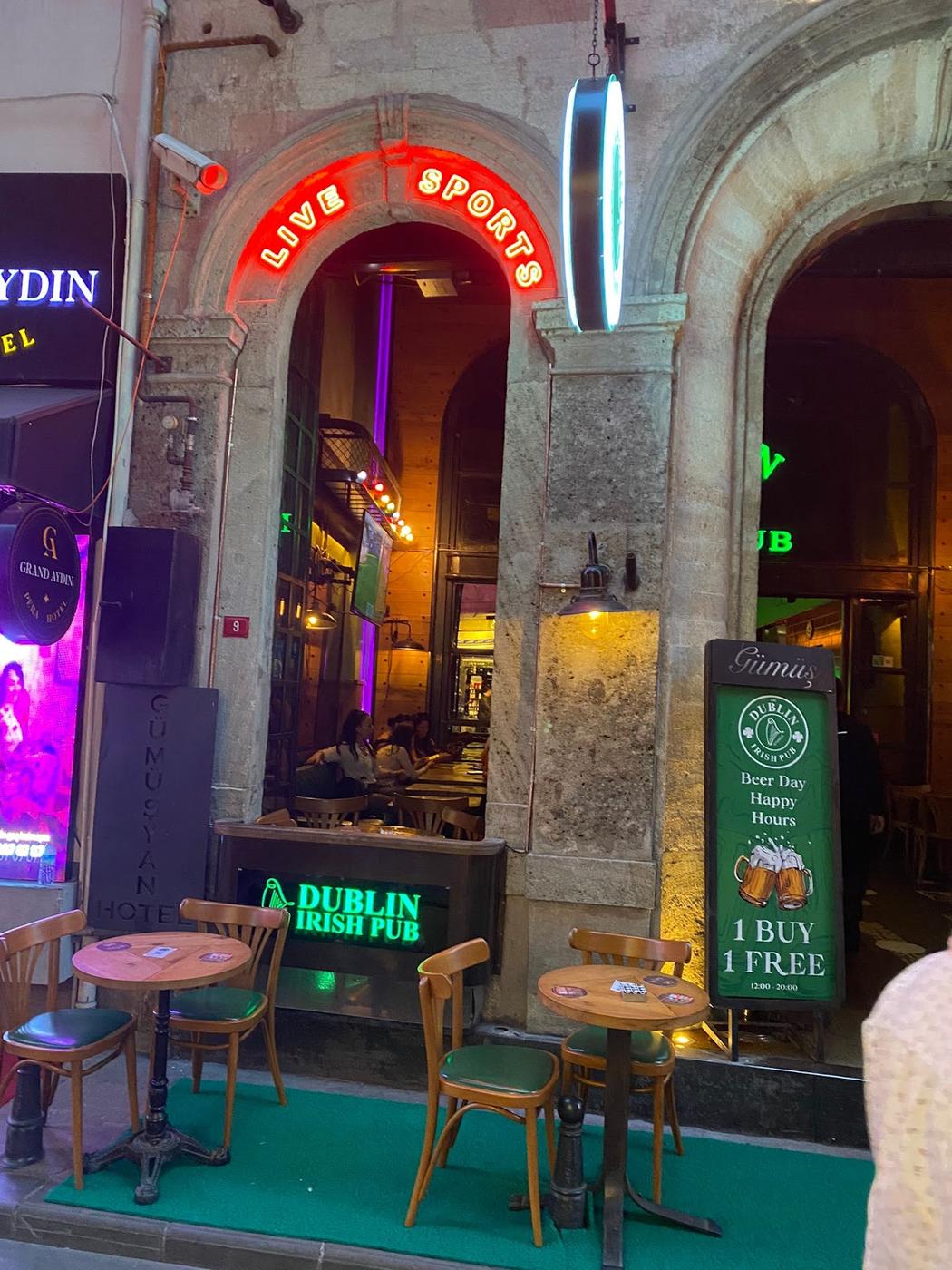 U2 Istanbul Irish Pub