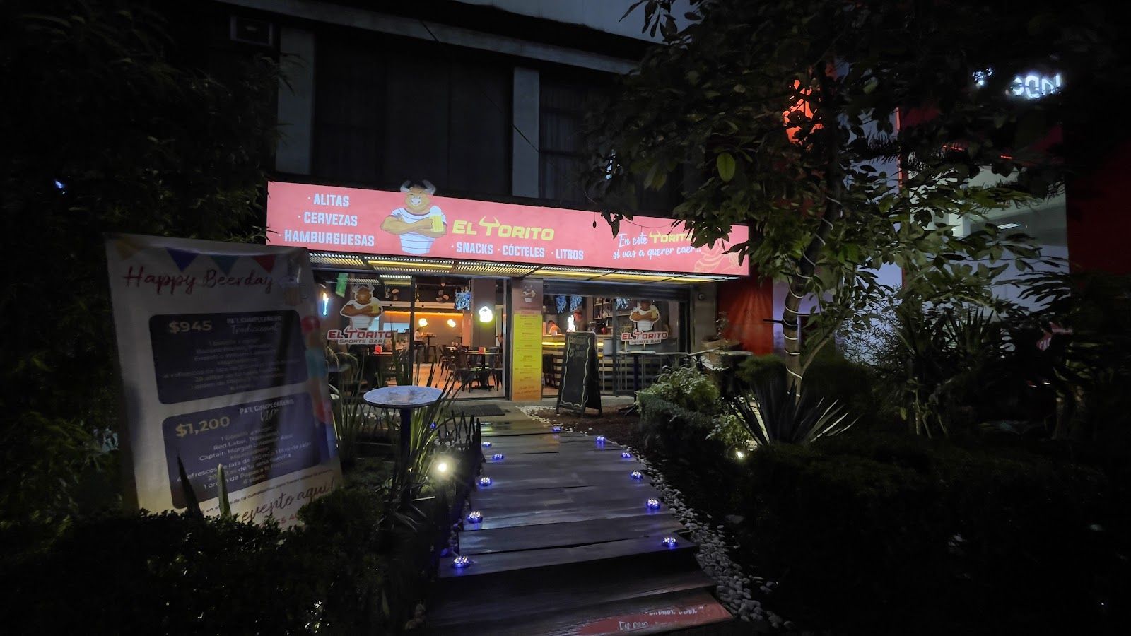 Bar El Nacional sports bar Mexico City