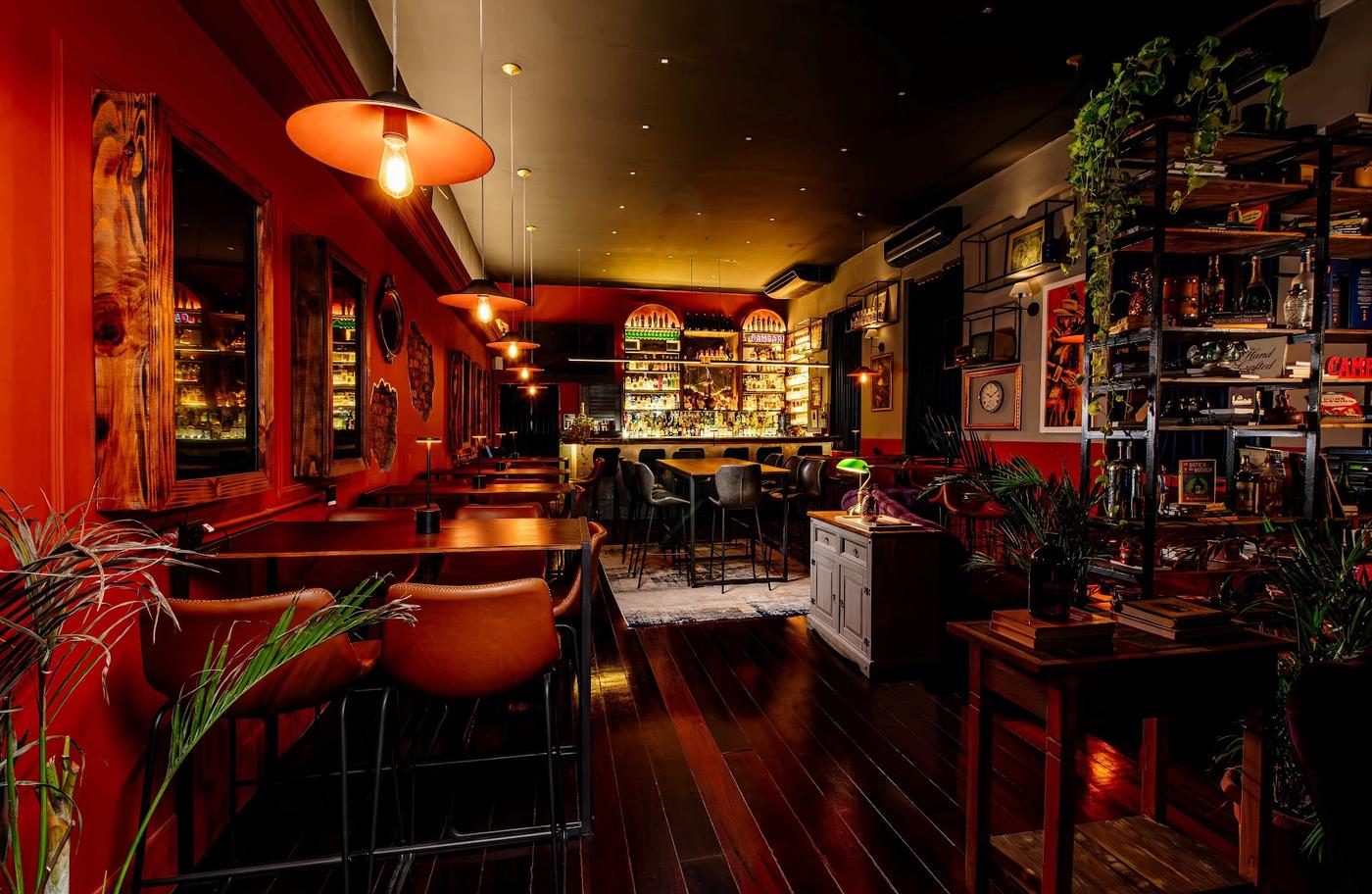 Adega Pérola Rio de Janeiro bar interior
